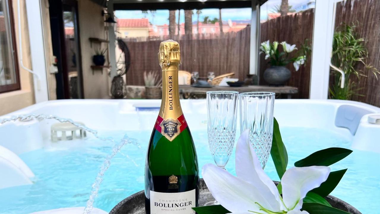 プラヤ・デル・イングレス Casa Boutique Luxury Yumboヴィラ エクステリア 写真